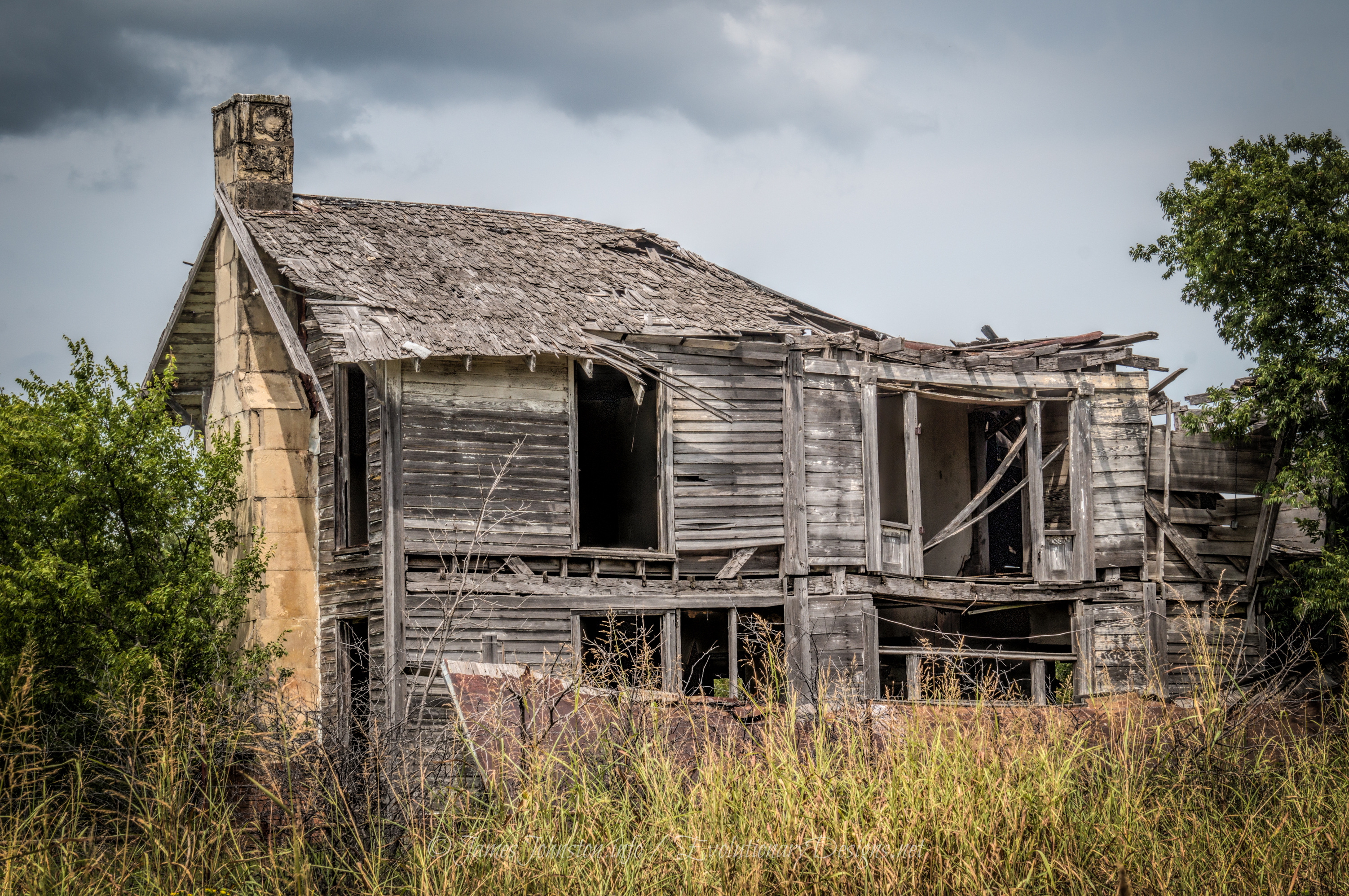 https://www.vanishingtexas.net/wp-content/gallery/the-old-wheeler-house/Abandoned-Farm-House-East-of-Windom-Texas-4.jpg
